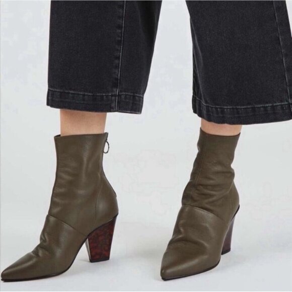 Topshop Hoop Slouchy Pointy Toe Booties Size 37EU - 6.5 US - Picture 1 of 12